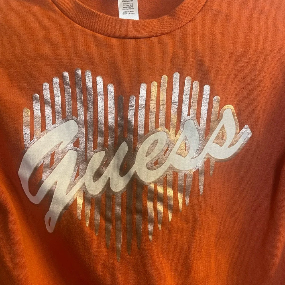 Guess Girls Cropped Orange Sweatshirt Size 8-10 Silver Metallic Heart Like New! - Picture 3 of 5